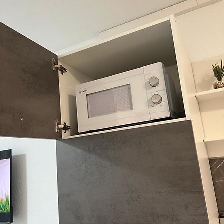 Deniz'S Serviced Apartment. Niederaula エクステリア 写真