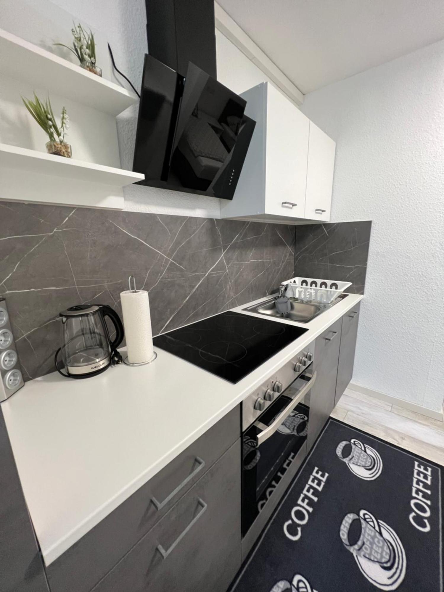 Deniz'S Serviced Apartment. Niederaula エクステリア 写真