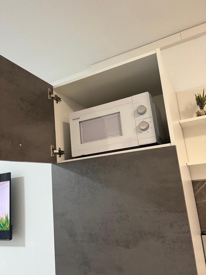 Deniz'S Serviced Apartment. Niederaula エクステリア 写真