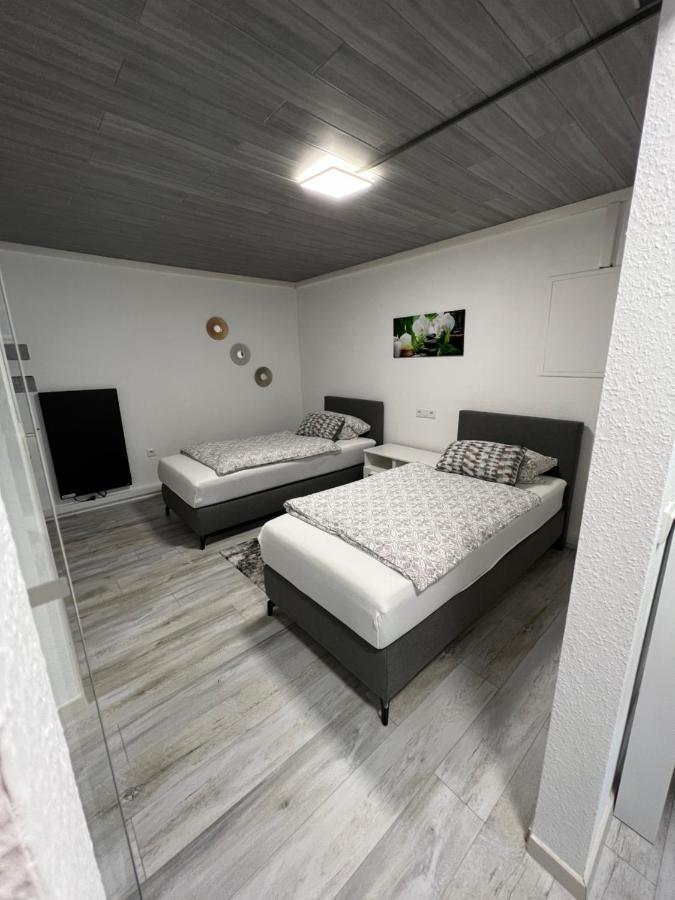 Deniz'S Serviced Apartment. Niederaula エクステリア 写真