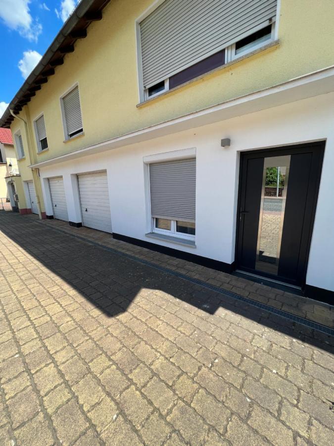 Deniz'S Serviced Apartment. Niederaula エクステリア 写真